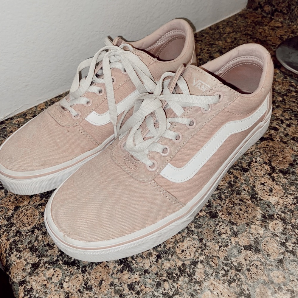 Pink Lace up Vans. Women’s 9.5